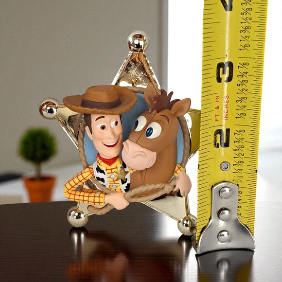Hallmark- keepsake ornament Woody’s Roundup - Disney/Pixar’s Toy Story 2. - Picture 8 of 9